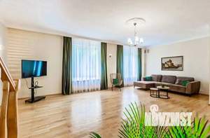 Дом 300м², 3-этажный, на длительный срок,