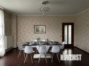 Дом 250м², 2-этажный, посуточно,