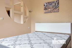 Дом 204м², 2-этажный, на длительный срок,