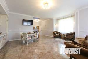 Дом 218м², 3-этажный, посуточно,