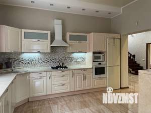 Дом 278м², 2-этажный, посуточно,