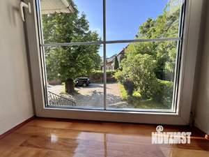 Таунхаус 250м², 4-этажный, на длительный срок,