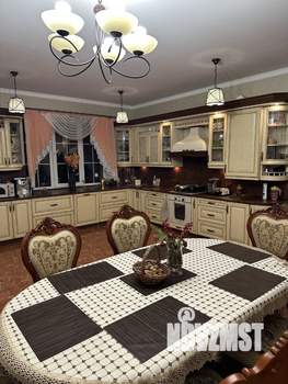 Дом 220м², 2-этажный, посуточно,