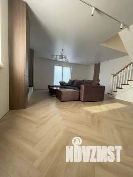 Дом 164м², 3-этажный, посуточно,