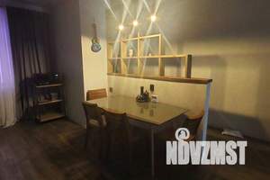 Дом 150м², 3-этажный, посуточно,