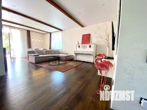 Дом 140м², 2-этажный, посуточно,