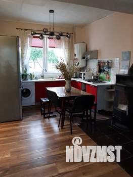 Дом 140м², 2-этажный, посуточно,