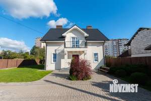 Дом 139м², 2-этажный, участок 9 сот.