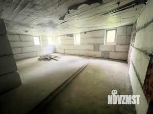 Дом 1000м², 2-этажный, участок 7 сот.