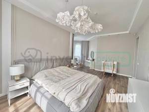 Дом 520м², 3-этажный, участок 6 сот.