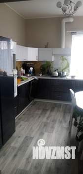 Дом 179м², 2-этажный, участок 9 сот.