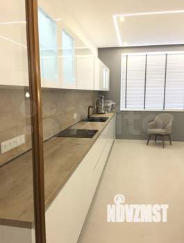 Таунхаус 323м², 3-этажный, участок 3 сот.