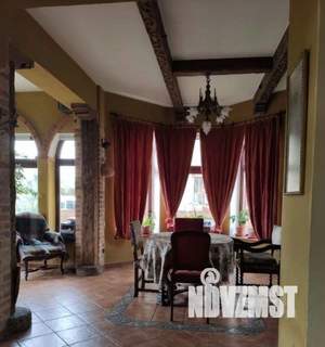 Дом 262м², 3-этажный, участок 12 сот.