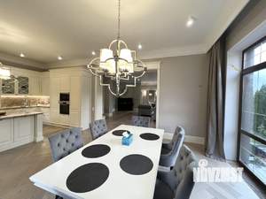 Дом 400м², 3-этажный, участок 4 сот.