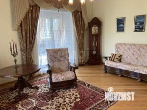 Дом 553м², 3-этажный, участок 9 сот.