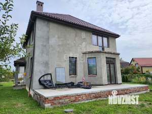 Дом 179м², 2-этажный, участок 8 сот.