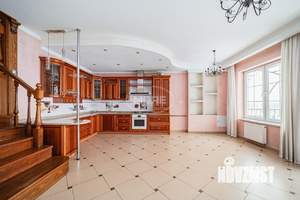 Таунхаус 212м², 3-этажный, участок 2 сот.