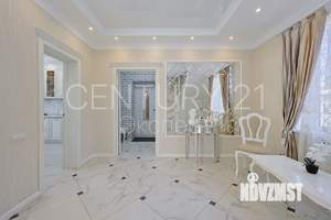 Дом 175м², 3-этажный, участок 8 сот.