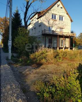 Дом 415м², 3-этажный, участок 6 сот.