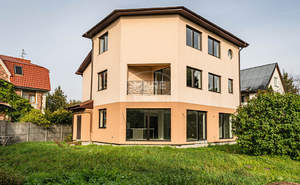 Дом 332м², 3-этажный, участок 6 сот.