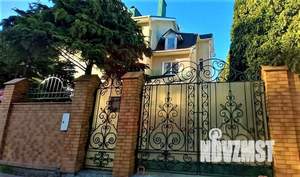 Таунхаус 440м², 4-этажный, участок 6 сот.