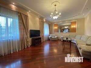 Дом 268м², 3-этажный, участок 6 сот.