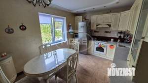 Дом 229м², 3-этажный, участок 6 сот.