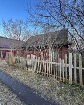 Дом 30м², 2-этажный, участок 4 сот.