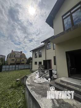 Дом 1000м², 2-этажный, участок 7 сот.