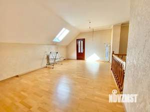 Дом 214м², 2-этажный, участок 4 сот.