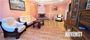 Таунхаус 440м², 4-этажный, участок 6 сот.