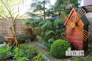 Дом 400м², 3-этажный, участок 10 сот.