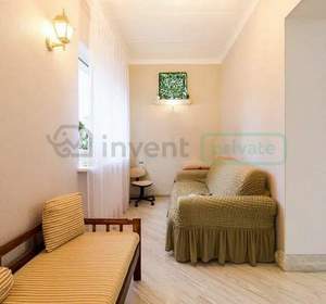 Дом 262м², 3-этажный, участок 8 сот.