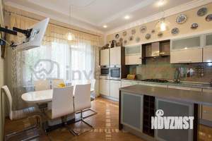 Таунхаус 460м², 3-этажный, участок 5 сот.