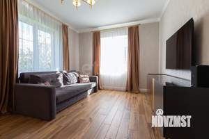 Дом 139м², 2-этажный, участок 9 сот.