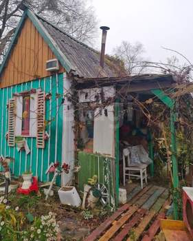 Дом 10м², 2-этажный, участок 5 сот.