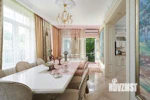 Дом 1001м², 4-этажный, участок 15 сот.