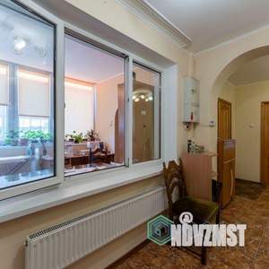 Дом 431м², 3-этажный, участок 12 сот.