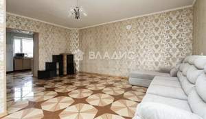 Дом 245м², 3-этажный, участок 6 сот.