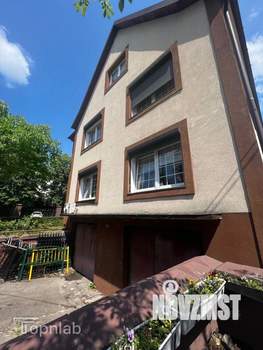 Дом 324м², 3-этажный, участок 10 сот.