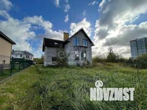 Дом 253м², 2-этажный, участок 6 сот.