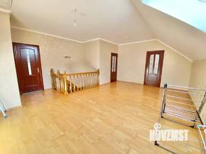 Дом 214м², 2-этажный, участок 4 сот.