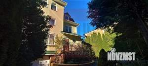 Таунхаус 440м², 4-этажный, участок 6 сот.