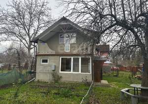 Дом 68м², 2-этажный, участок 4 сот.