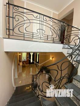 Дом 250м², 2-этажный, участок 6 сот.