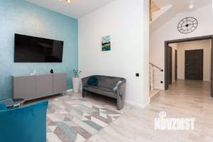 Дом 165м², 2-этажный, участок 7 сот.