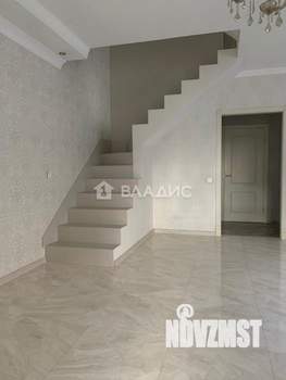 Дом 142м², 3-этажный, участок 2 сот.