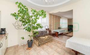 Дом 280м², 3-этажный, участок 8 сот.