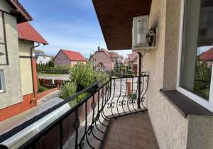 Дом 230м², 2-этажный, участок 6 сот.