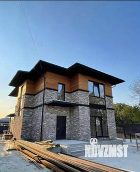 Дом 130м², 2-этажный, участок 6 сот.